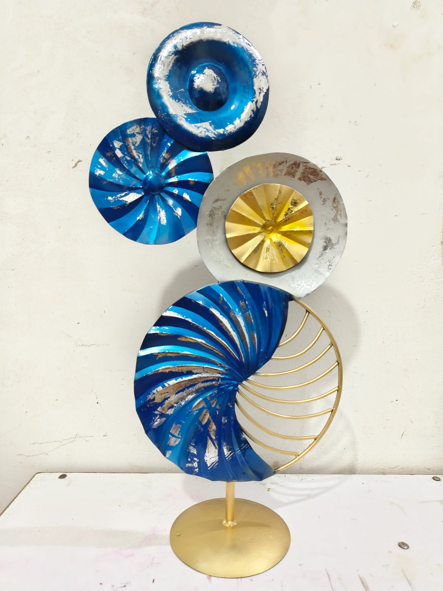 The Modern Side Decor