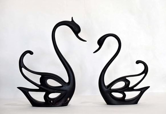 Beautiful Handcrafted Modern Art Swan Pair Polyresin Showpiece