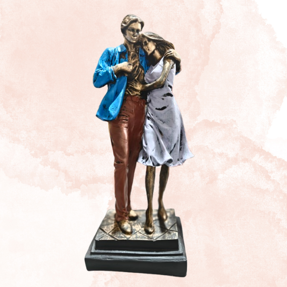 Romantic Love Couple Showpiece – A Perfect Gift for Special Occasions