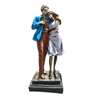 Romantic Love Couple Showpiece – A Perfect Gift for Special Occasions