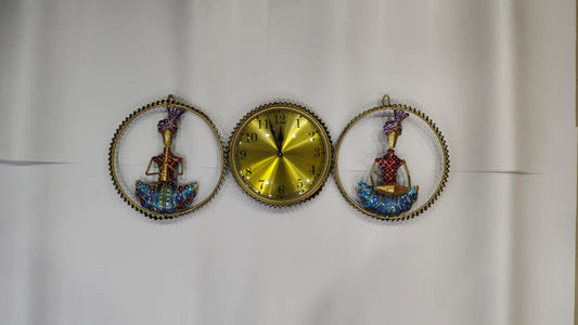 Handcrafted Brass Finish Metal Wall Clock with Rajasthani Musician Motifs