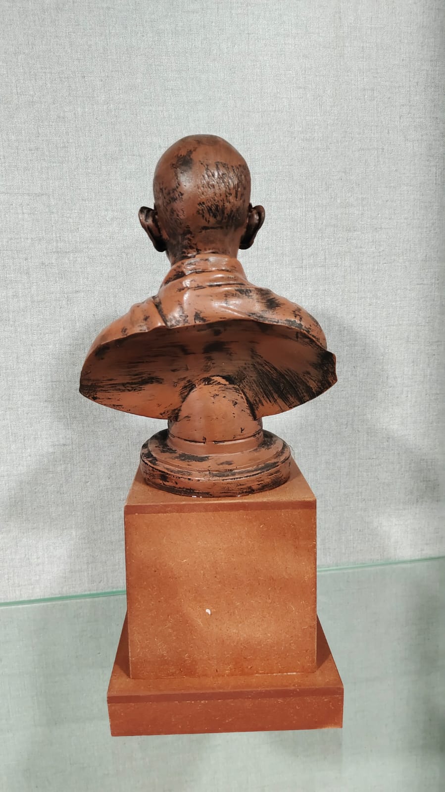 Mahatma Gandhi Resin Showpiece Perfect for School & Office Decor